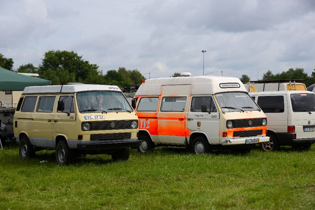 ../Images/VW Bus Festival Berlin 2014 031.jpg